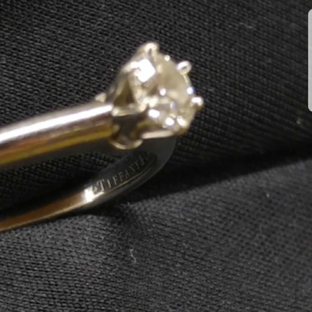 Tiffany Co Platnium Wedding & Engagement Ring Set - Picture 4 of 6
